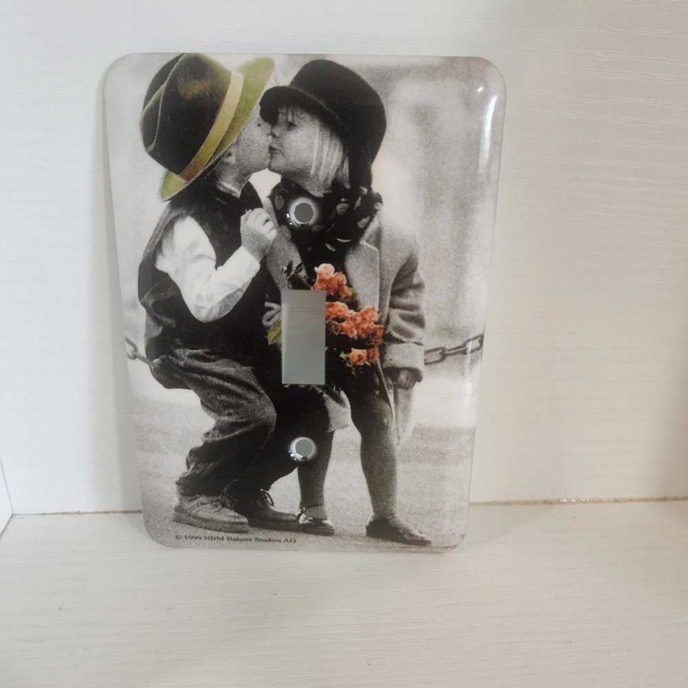 Vintage Kim Anderson Single Toggle Light Switch Plate (1999 NBM Bahner Studios